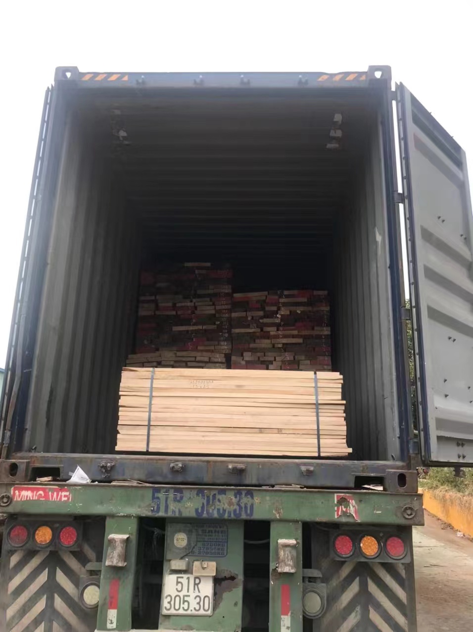 木材.jpg 木材.jpg