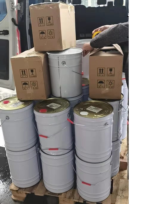 油漆涂料1.jpg 油漆涂料1.jpg